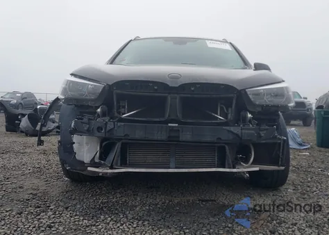 2016 BMW X1 xDrive28I из США, поврежденный, VIN WBXHT3C31G5E52060